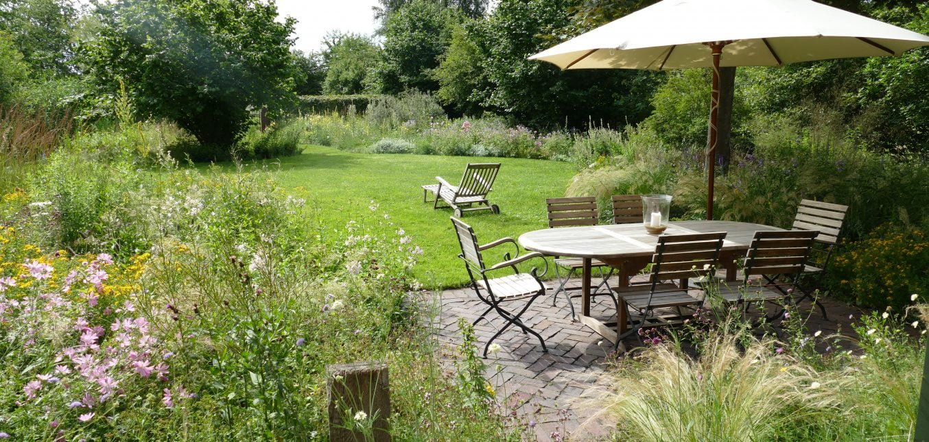Hochsommer im 70% - Naturgarten